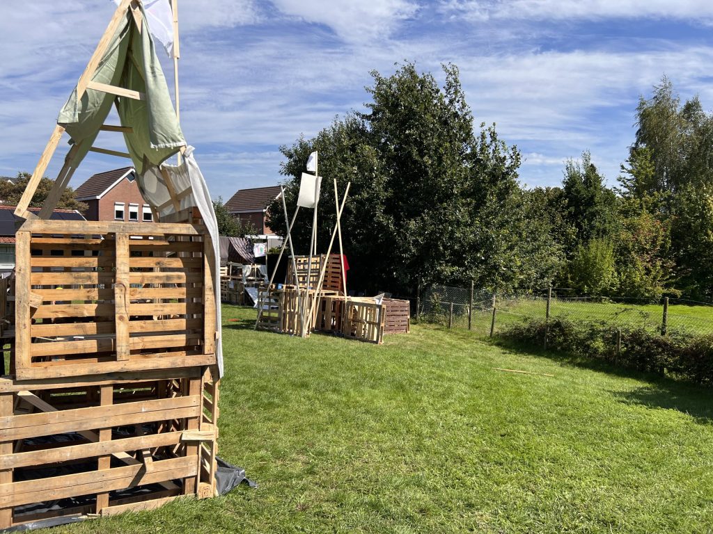 MATCH: pallets voor Timmerdorp Aalten